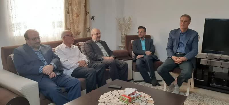 تصاویر| دیدار مدیرکل بنیادشهید و نماینده موسسه از دو آزاده گیلانی4