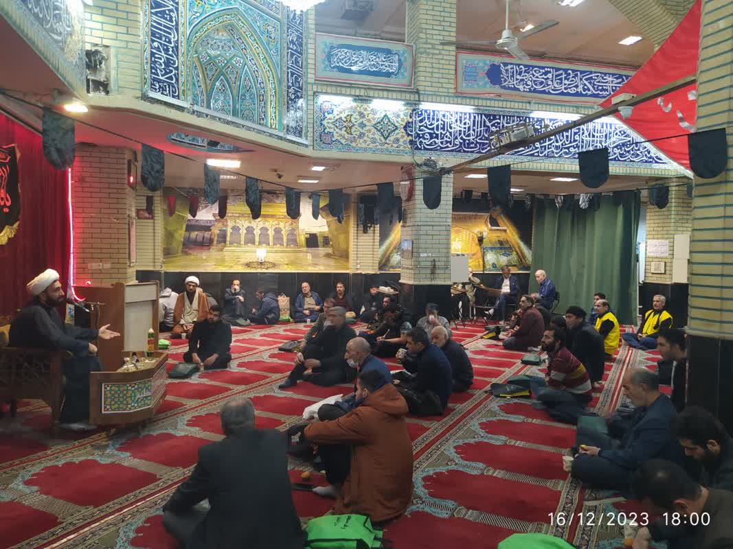 عزاداری دهه فاطمیه در مسجد سید الشهدا میدان انقلاب5