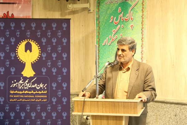 تصاویر| برگزاری یادواره شهدای غریب اسارت شهرستان همدان2