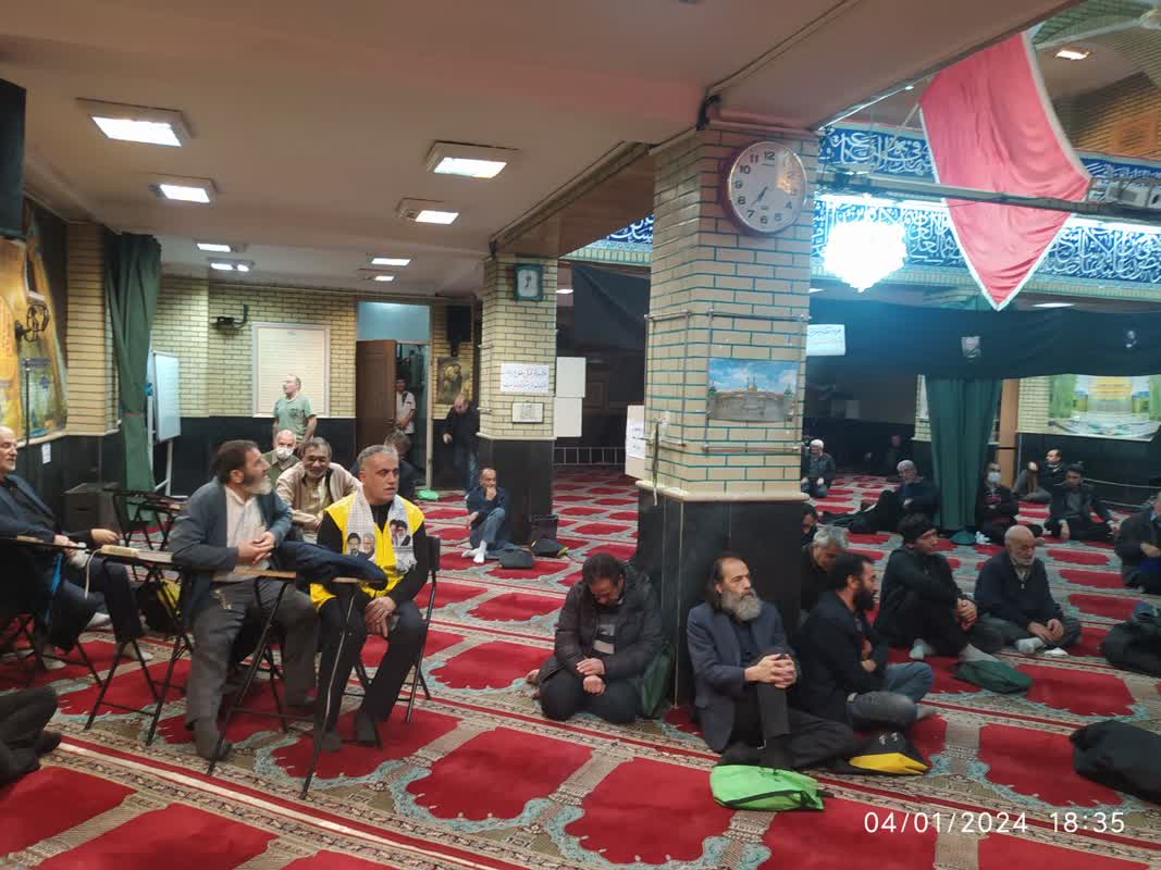 تصاویر| جلسه ختم شهدای حادثه تروریستی کرمان در میدان انقلاب2