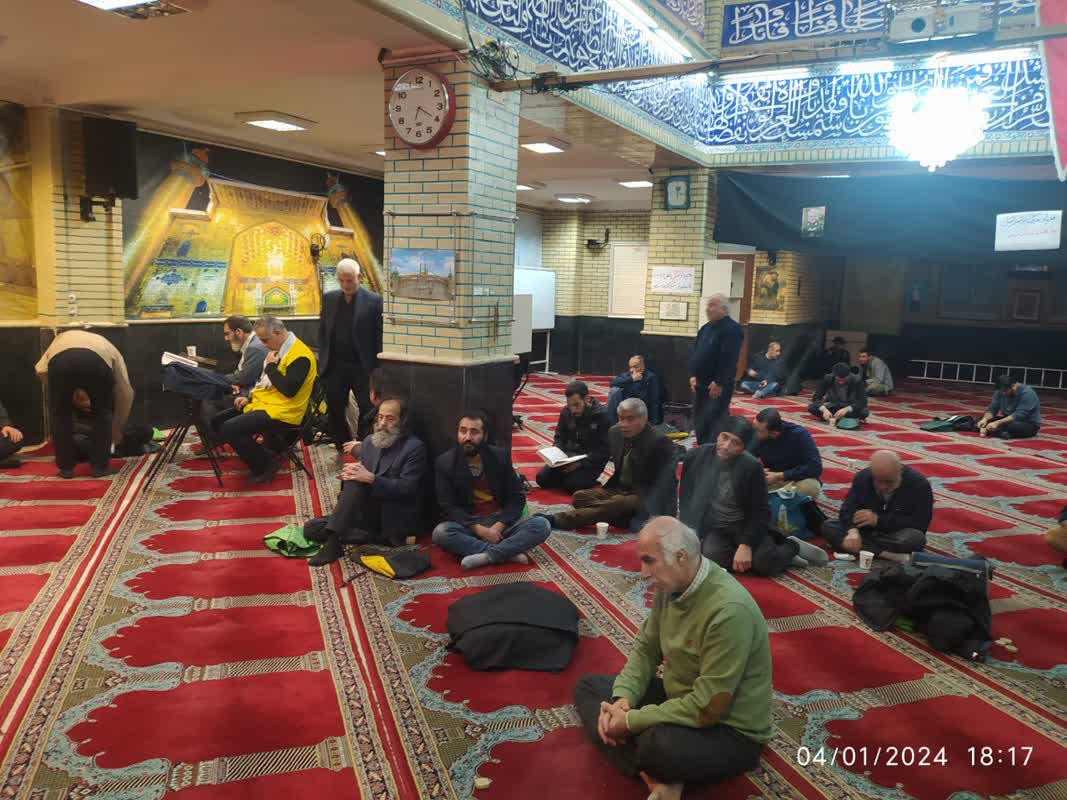 تصاویر| جلسه ختم شهدای حادثه تروریستی کرمان در میدان انقلاب4