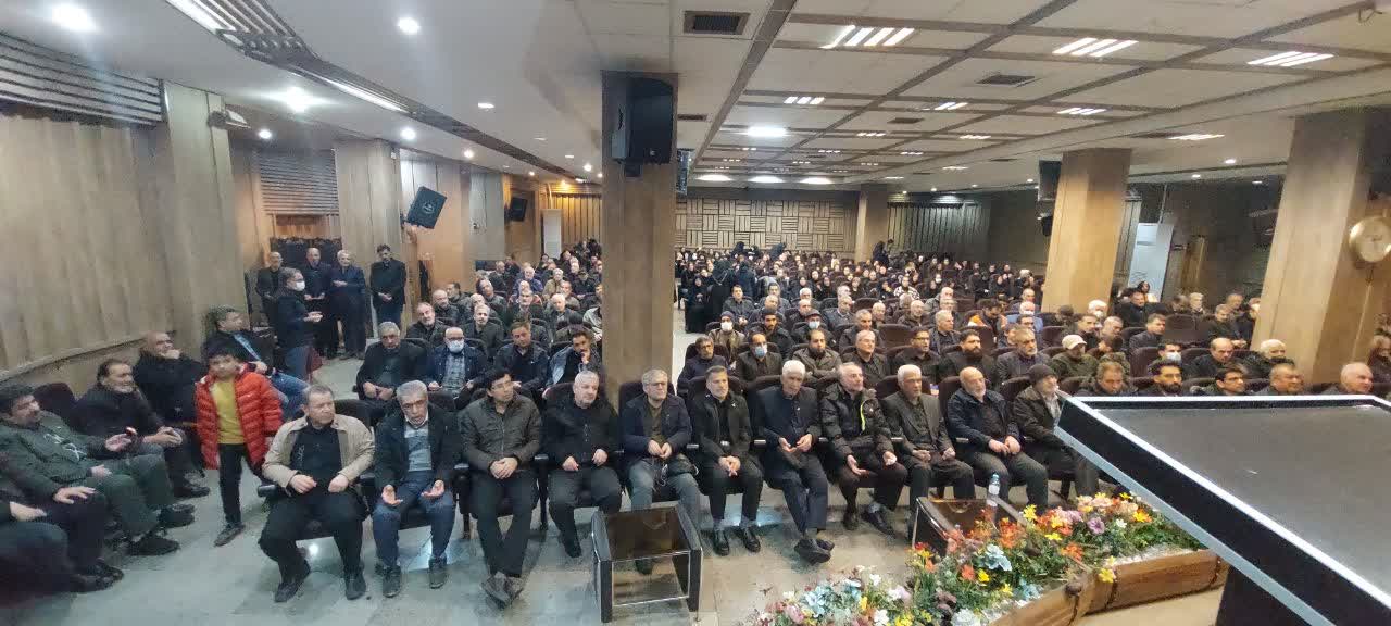 تصاویر| حضور جمعی از آزادگان تهرانی در مراسم گرامیداشت آزاده ذریه زهرایی1