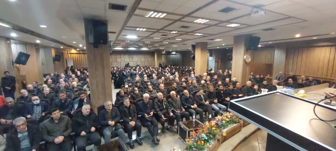 تصاویر| حضور جمعی از آزادگان تهرانی در مراسم گرامیداشت آزاده ذریه زهرایی2