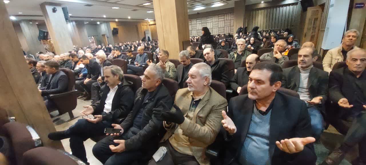 تصاویر| حضور جمعی از آزادگان تهرانی در مراسم گرامیداشت آزاده ذریه زهرایی3