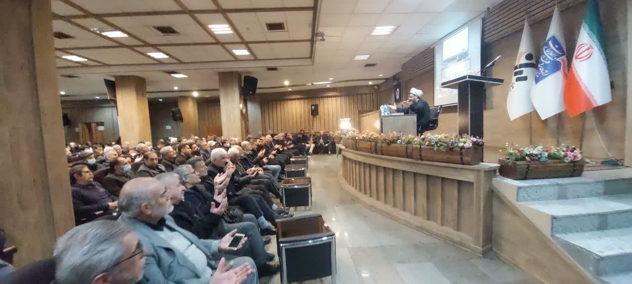 تصاویر| حضور جمعی از آزادگان تهرانی در مراسم گرامیداشت آزاده ذریه زهرایی5