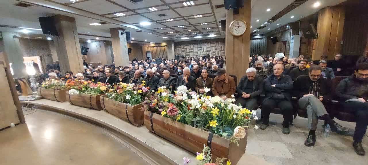 تصاویر| حضور جمعی از آزادگان تهرانی در مراسم گرامیداشت آزاده ذریه زهرایی8