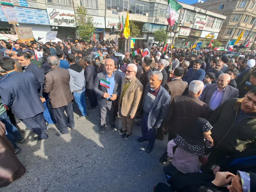 تصاویری از حضور آزادگان مازندرانی همرا با خانواده در راهپیمایی 22 بهمن22