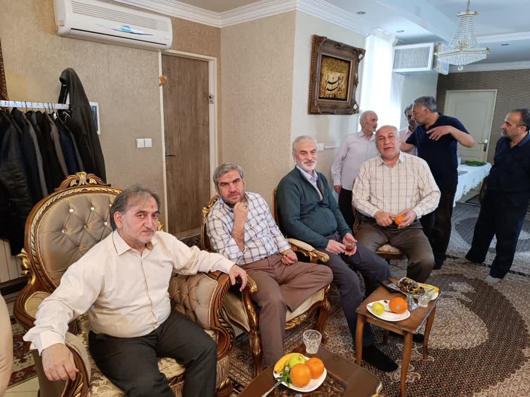 تصاویر| دورهمی آزادگان «کمپ ده رمادی» به میزبانی آزاده محمد عباسی8