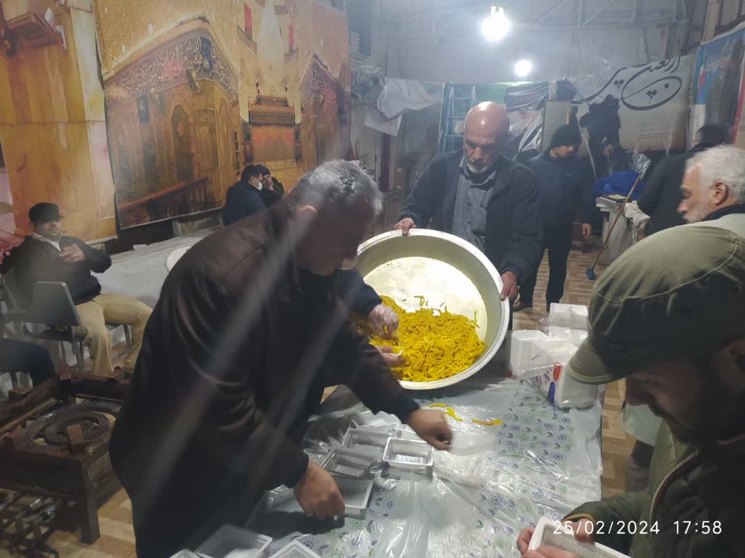 تصاویر| برگزاری مراسم جشن نیمه شعبان با برپایی ایستگاه صلواتی7