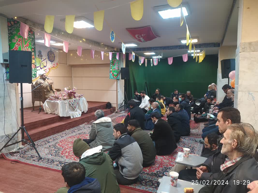 تصاویر| برگزاری مراسم جشن نیمه شعبان با برپایی ایستگاه صلواتی4