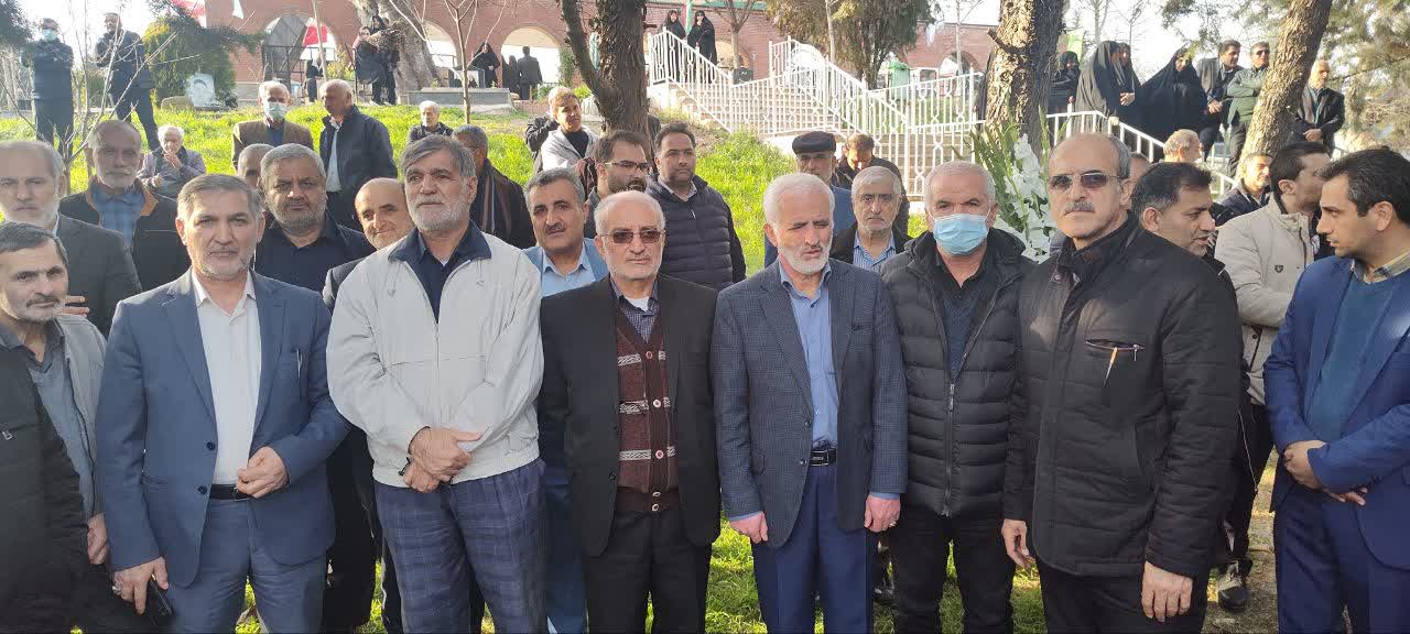 تصاویر| مراسم تشییع پیکر آزاده زنده یاد حاج «جعفر حیدرزاده»2