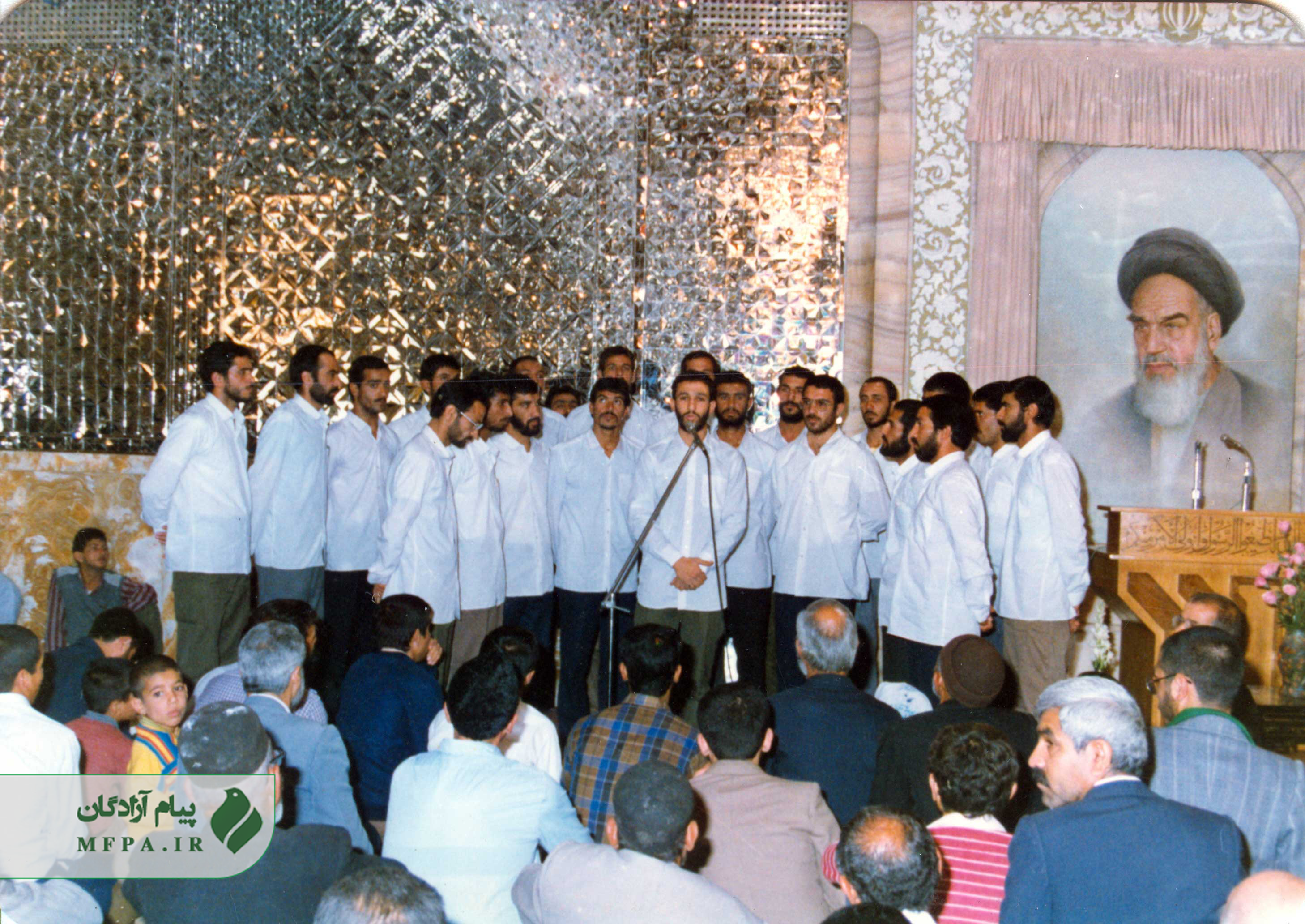 تصاویری از گروه سرود آزادگان در حرم مطهر رضوی 2