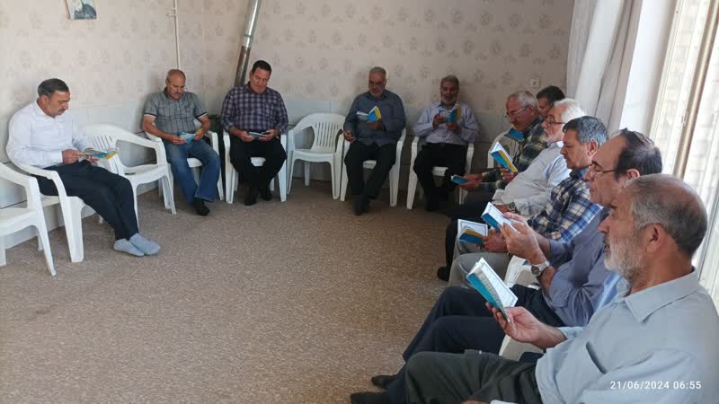 تبیین مسائل روز همراه با قرائت قرآن کریم توسط آزادگان شهرستان فلاورجان4