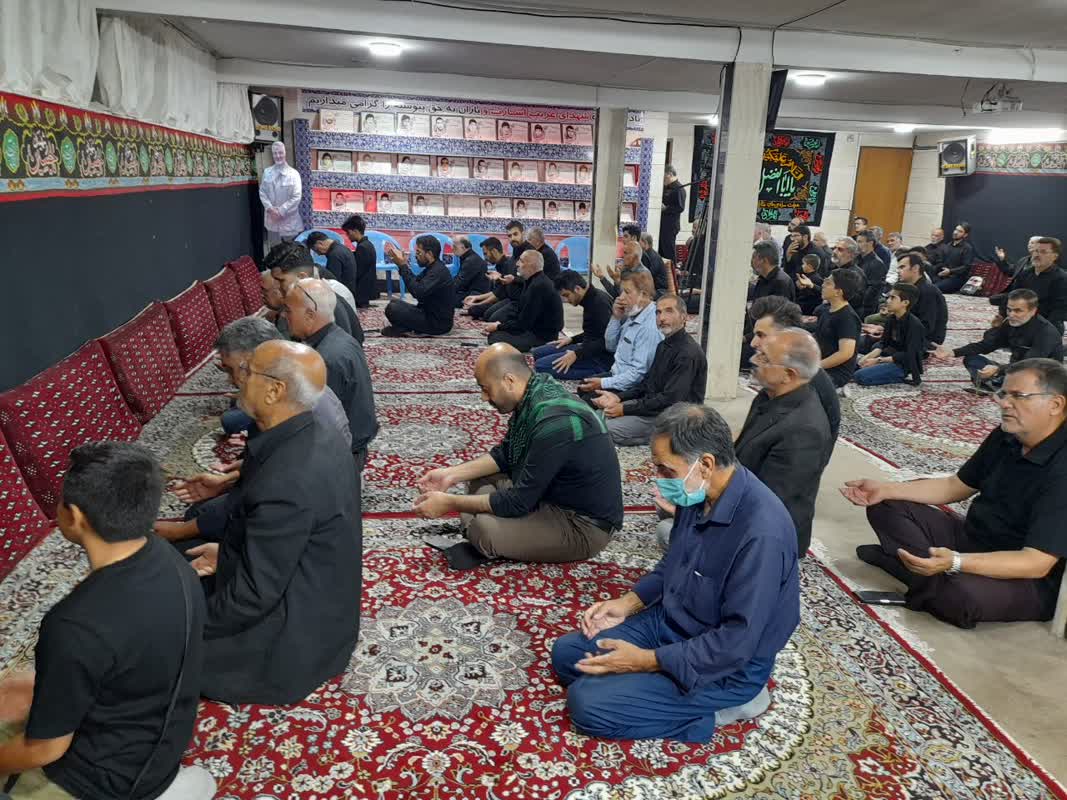 تصاویر| عزاداری آزادگان مشهدی در دومین شب محرم1