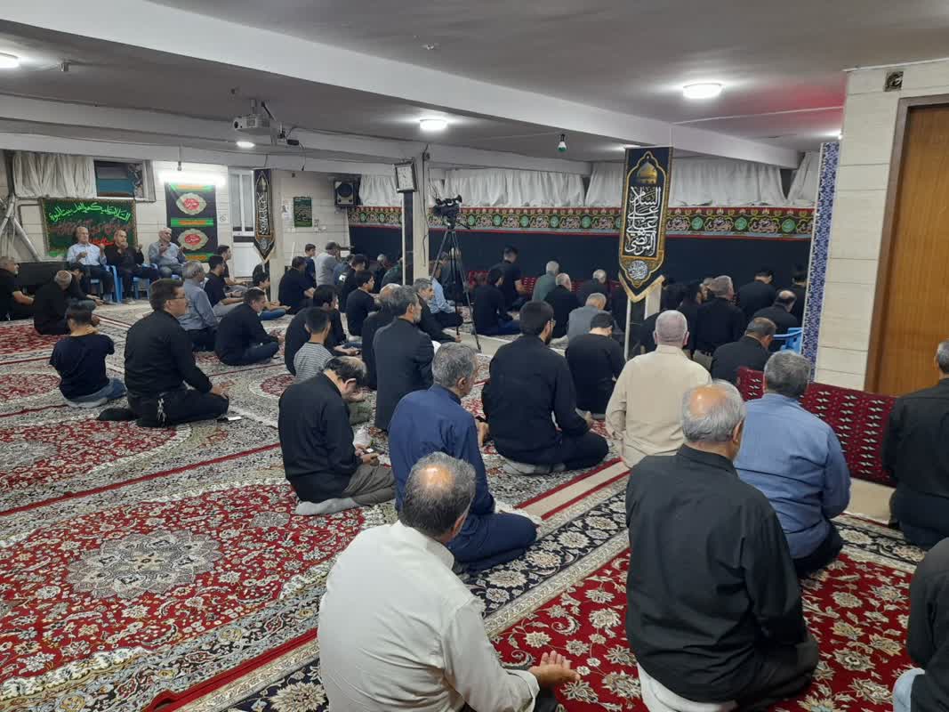 تصاویر| عزاداری آزادگان مشهدی در دومین شب محرم3