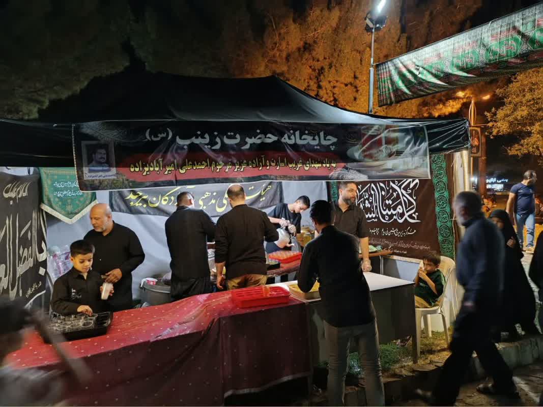 تصاویر| شب پنجم ماه محرم در هیئت آزادگان بیرجند3