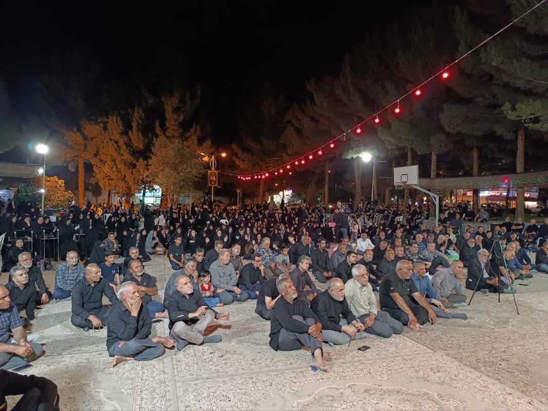 تصاویر| شب پنجم ماه محرم در هیئت آزادگان بیرجند4