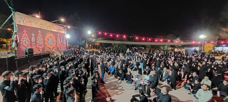 تصاویر| شب پنجم ماه محرم در هیئت آزادگان بیرجند8