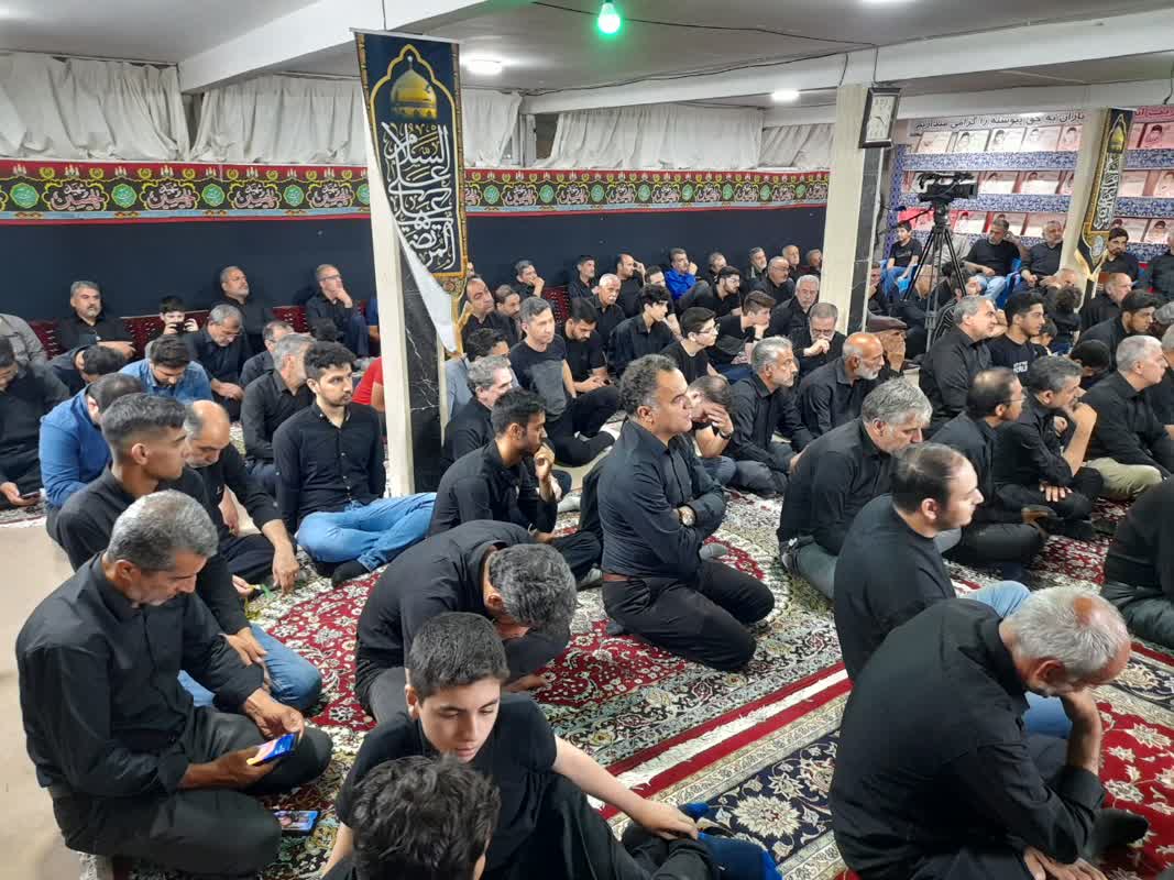 گزارش تصویری عزاداری آزادگان مشهد مقدس شب تاسوعای حسینی10