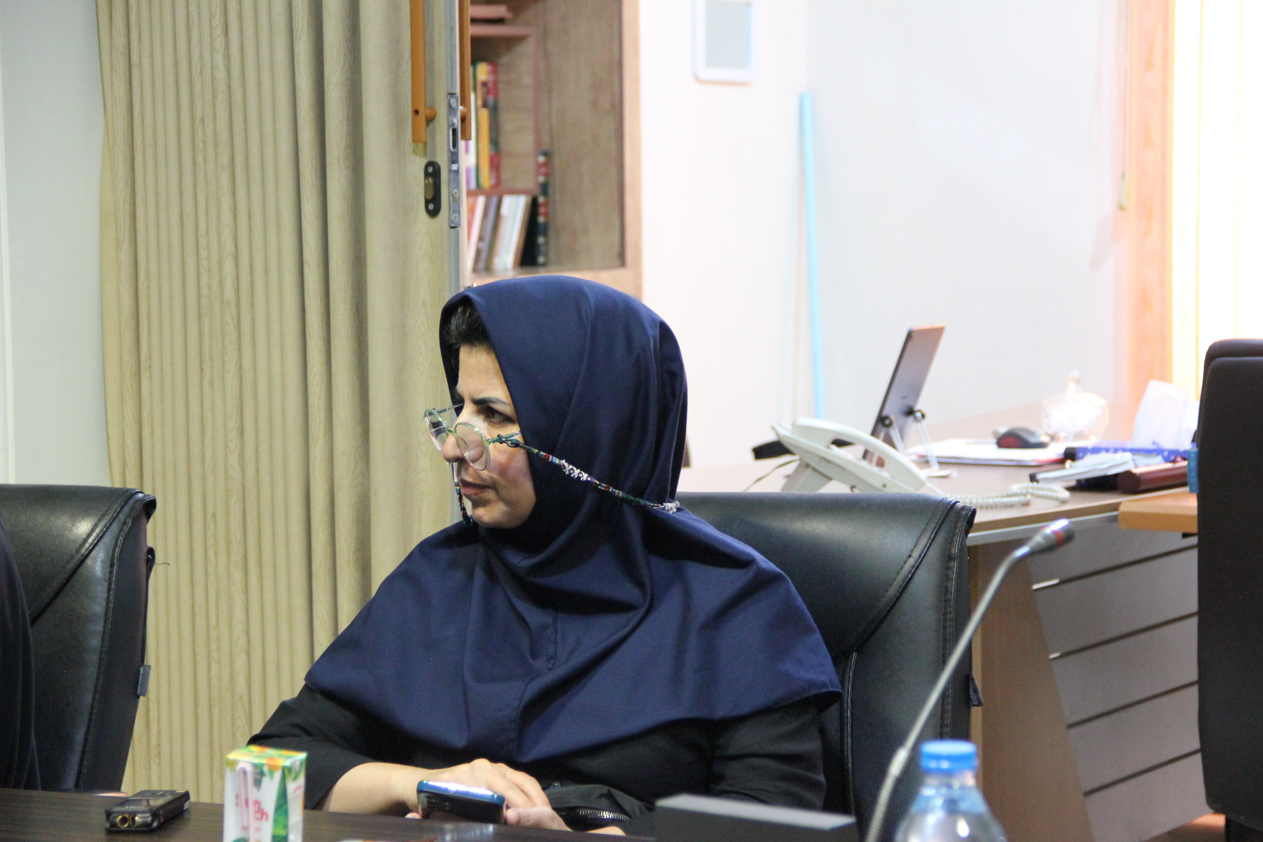 تصاویر| نشست نقد و بررسی کتاب جواهری در گونی11