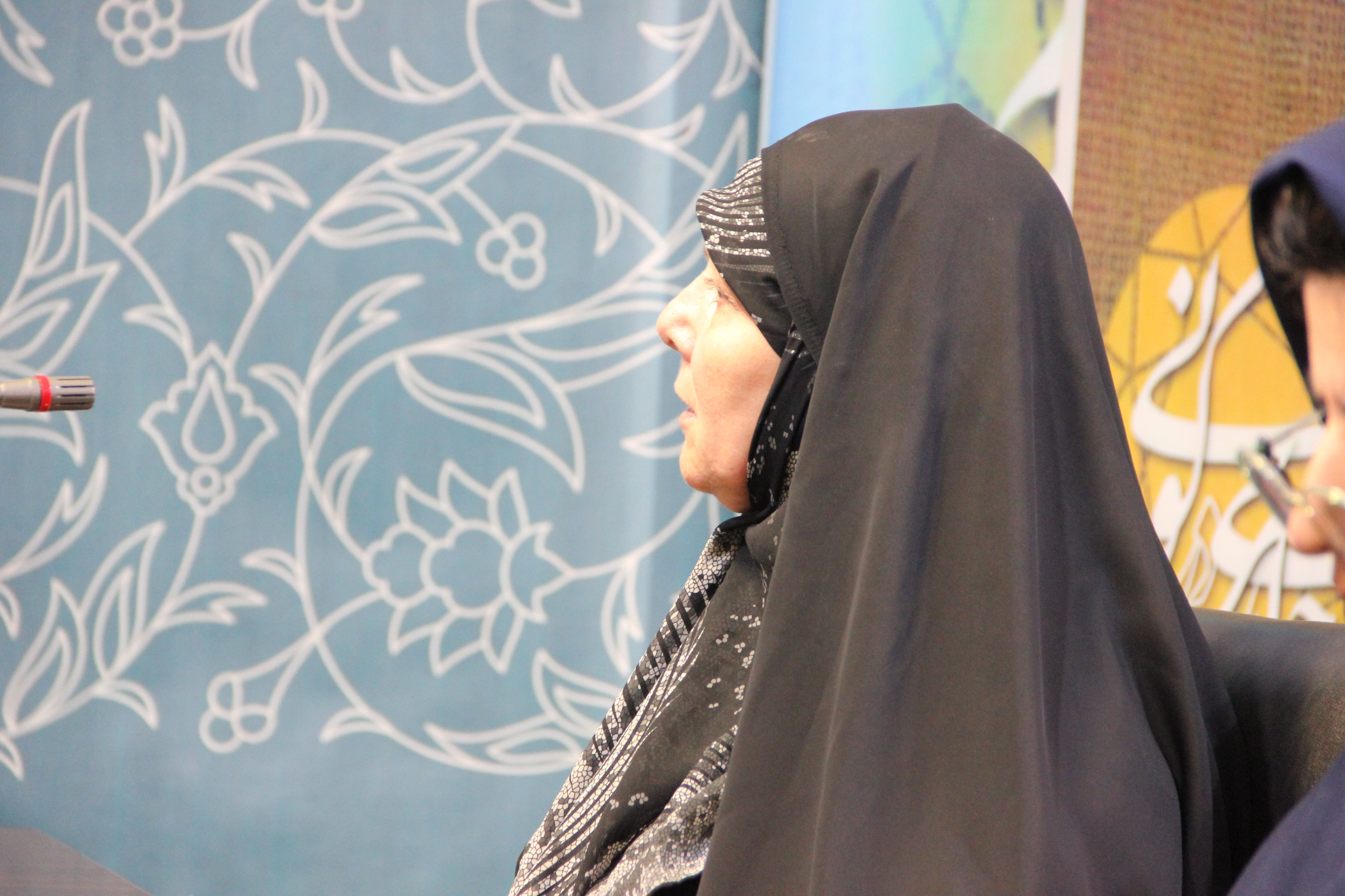 تصاویر| نشست نقد و بررسی کتاب جواهری در گونی13