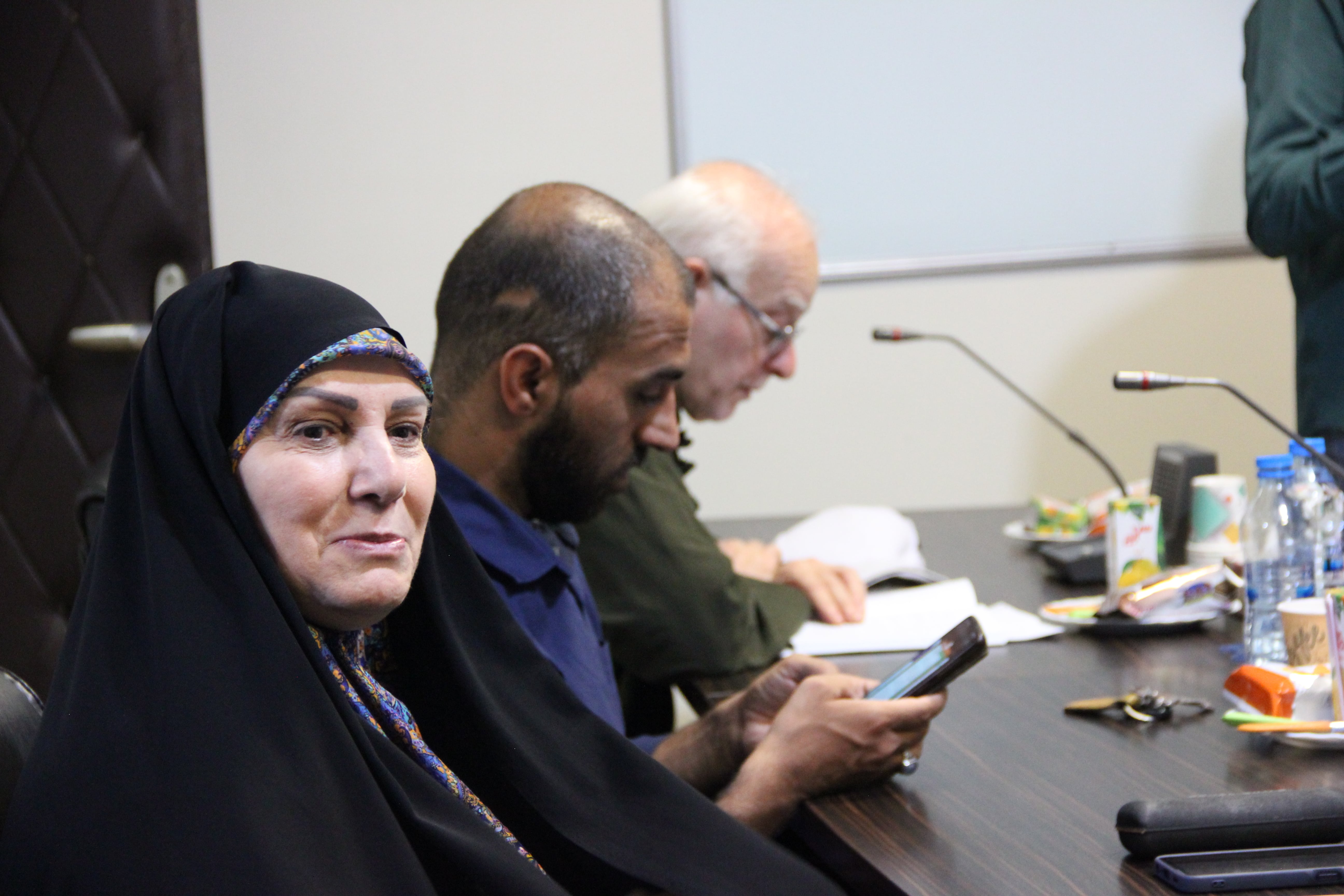 تصاویر| نشست نقد و بررسی کتاب حمله گرگ‌ها5