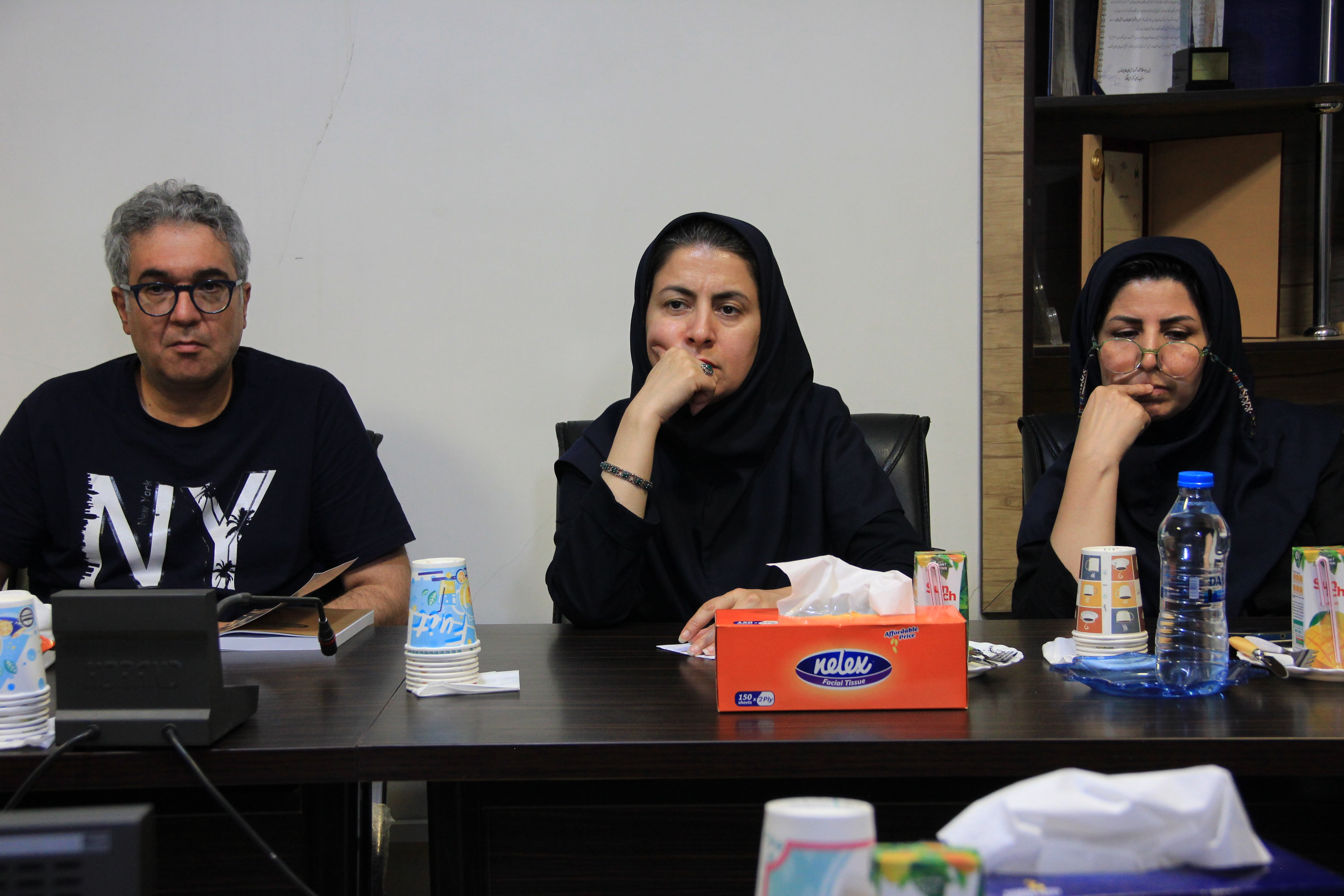 تصاویر| نشست نقد و بررسی کتاب حمله گرگ‌ها21