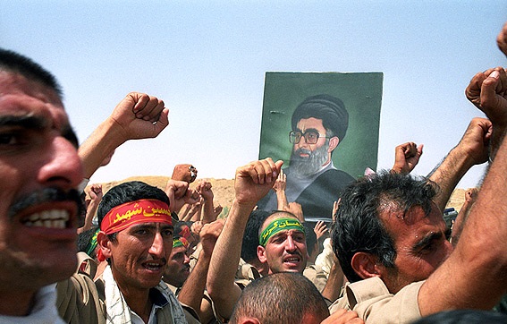 عکاسی از ورود آزادگان؛ زیباترین خاطرۀ یک عکاس برتر جنگ1