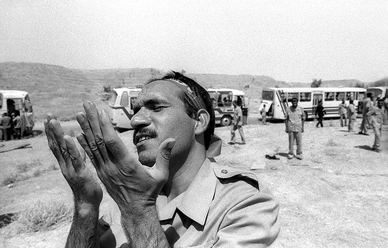 عکاسی از ورود آزادگان؛ زیباترین خاطرۀ یک عکاس برتر جنگ3