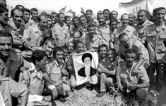 عکاسی از ورود آزادگان؛ زیباترین خاطرۀ یک عکاس برتر جنگ5