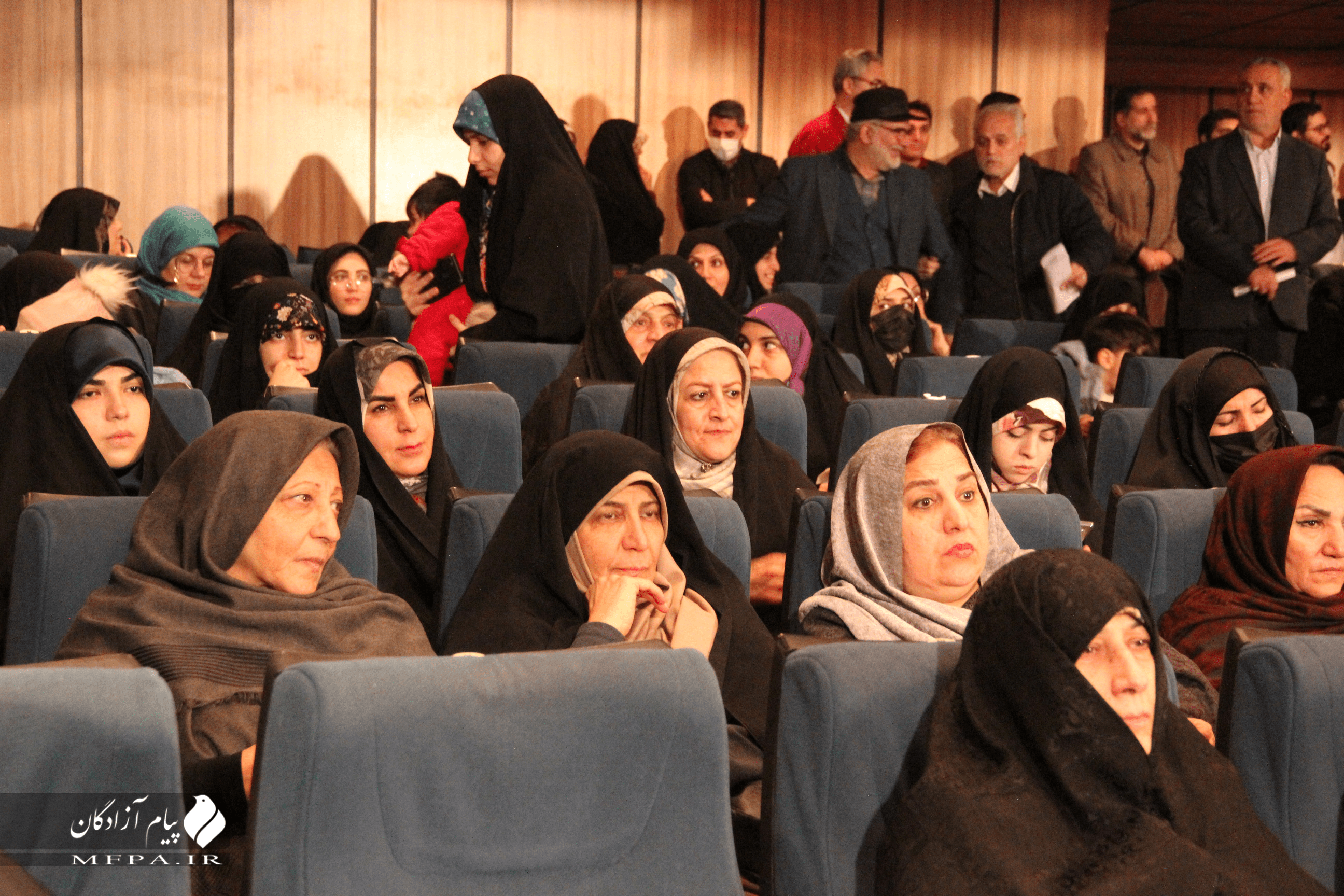 تصاویر مراسم رونمایی از خاکی آسمانی 21