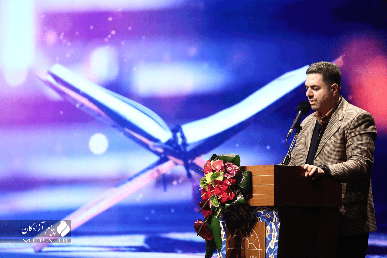 تصاویر مراسم رونمایی از خاکی آسمانی 35