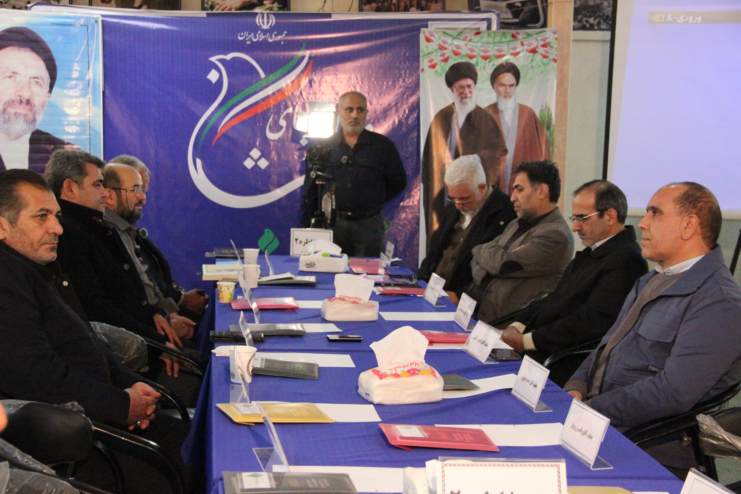 دومین نشست عصر خاطره «الماس‌های درخشان»؛ بازتاب صدای فرماندهان و آزادگان دفاع مقدس