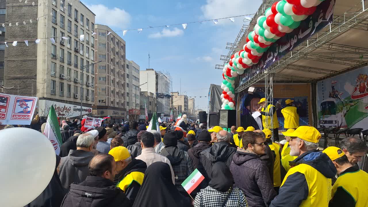 22 بهمن 1403 غرفه آزادگان 27