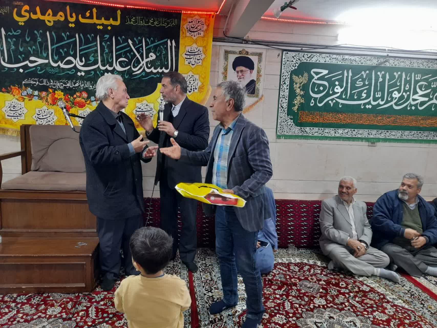 آزادگان مشهدی، شادی میلاد امام عصر (عج) را با یاران آسمانی خود قسمت کردند2