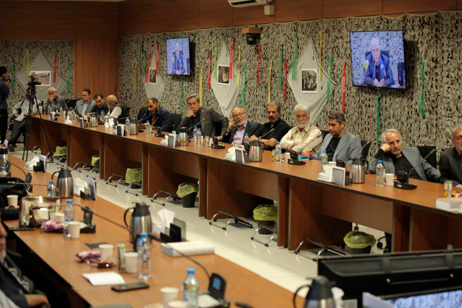 تصاویر نشست روایت ناگفته‌های روزهای اول تبادل اسرا 3