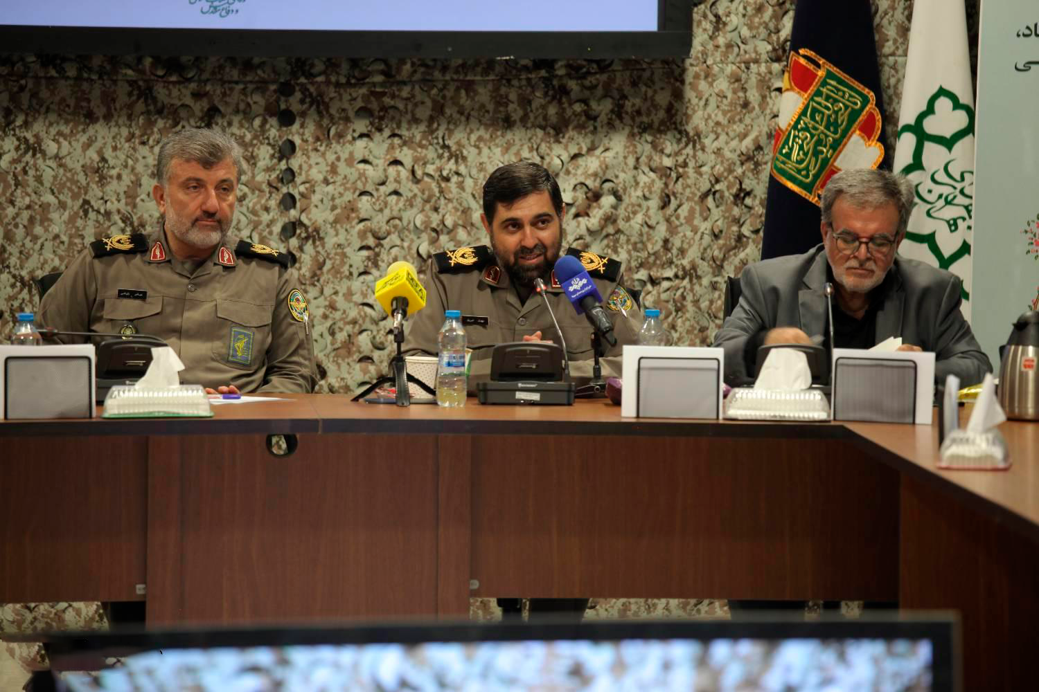 تصاویر نشست روایت ناگفته‌های روزهای اول تبادل اسرا 8