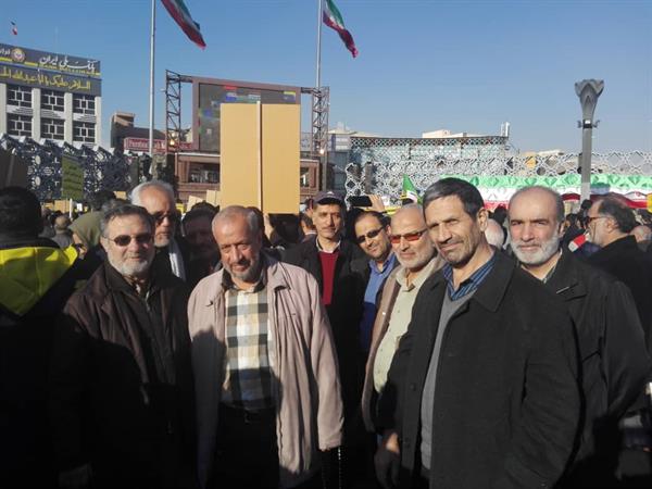 شرکت آزادگان تهرانی در راهپیمایی 9 دی 98