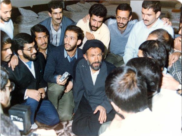 نحوه برخورد سید آزادگان با جوانی که مشروب خورده بود!
