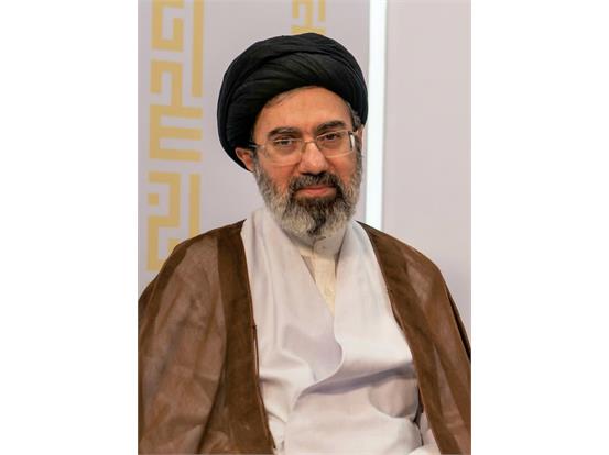 متن کامل پیام رهبر معظم انقلاب به مناسبت ولادت حضرت زینب (س) و روز پرستار