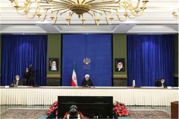 روحانی: سال آینده دو میلیون و ۳۰۰ هزار بشکه نفت تولید و فروش داریم