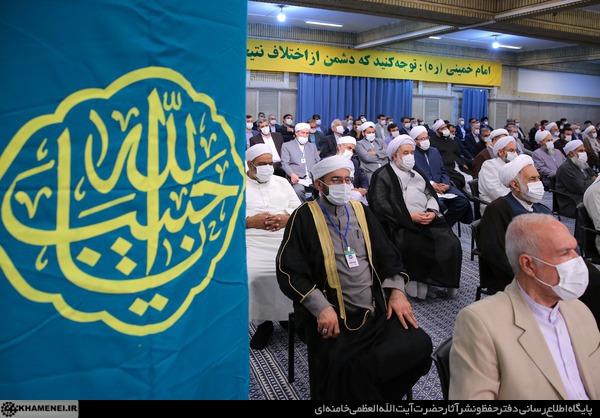 دیدار مسئولان نظام و میهمانان کنفرانس وحدت اسلامى‌ با رهبر انقلاب