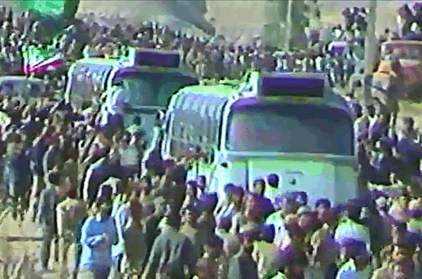 فیلم| لحظه‌های شاد ورود آزادگان در میان استقبال پرشکوه مردم