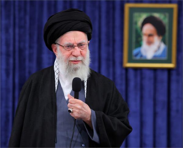 روز ۲۲بهمن هرسال روز رونمایی از قدرت و عزت ملت ایران