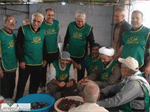 پذیرایی موکب سیدالاحرار آزادگان کرمانشاه از زوار اربعین حسینی +گزارش تصویری
