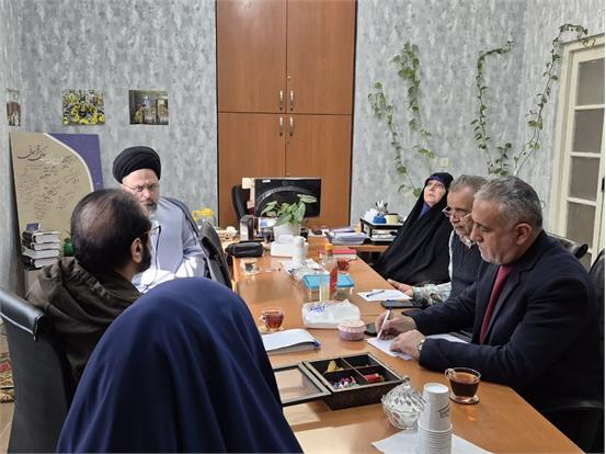 آزادگان بهترین راویان امید برای نسل امروز هستند