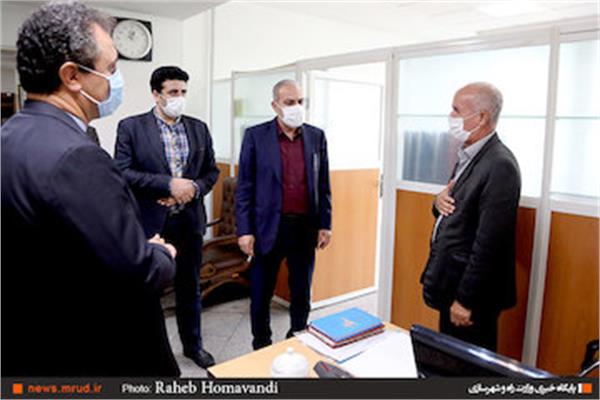 تجلیل از خانواده‌های ایثارگران، جانبازان و آزادگان شاغل در وزارت راه و شهرسازی