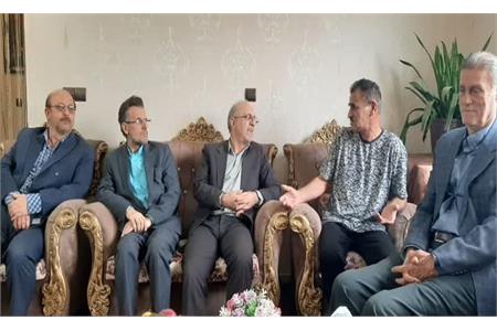 تصاویر| دیدار مدیرکل بنیادشهید و نماینده موسسه از دو آزاده گیلانی