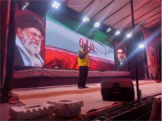 جمعی از اسرا ثواب رنج‌های اسارت خود را به مردم مبعوث شده تقدیم کردند