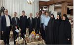 دیدار مدیرکل آموزش و پرورش و نماینده موسسه با همسر شهید آزاده